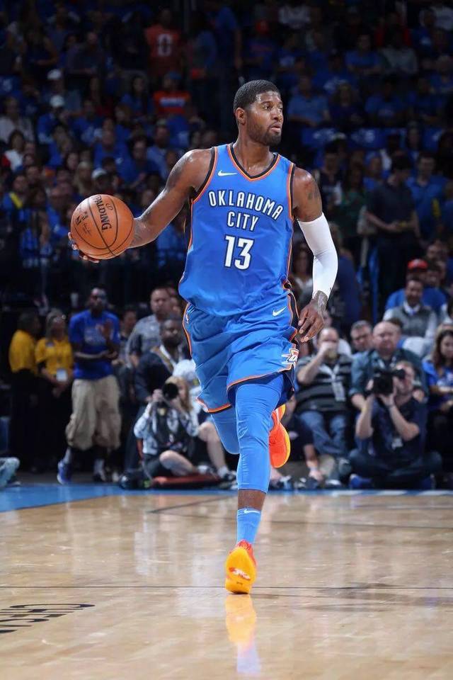 鲍尔主导的 鲍尔主导的